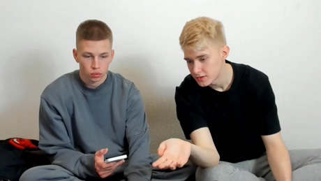 cute_joni  28-03-2022